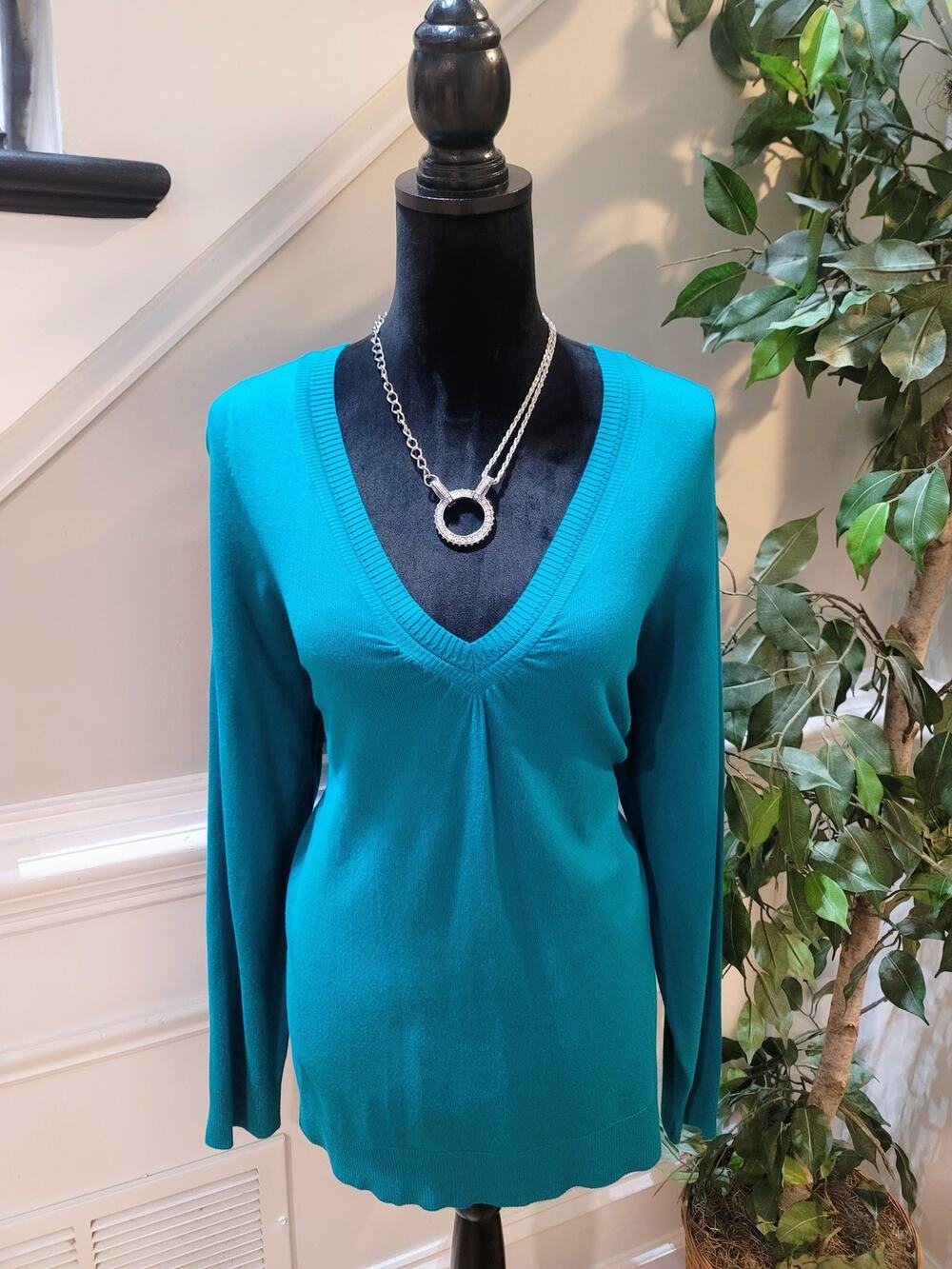 Lane Bryant Pullover Sweater Women's SZ 14/16 Teal Ribbed Hem V-Neck Long Sleeve